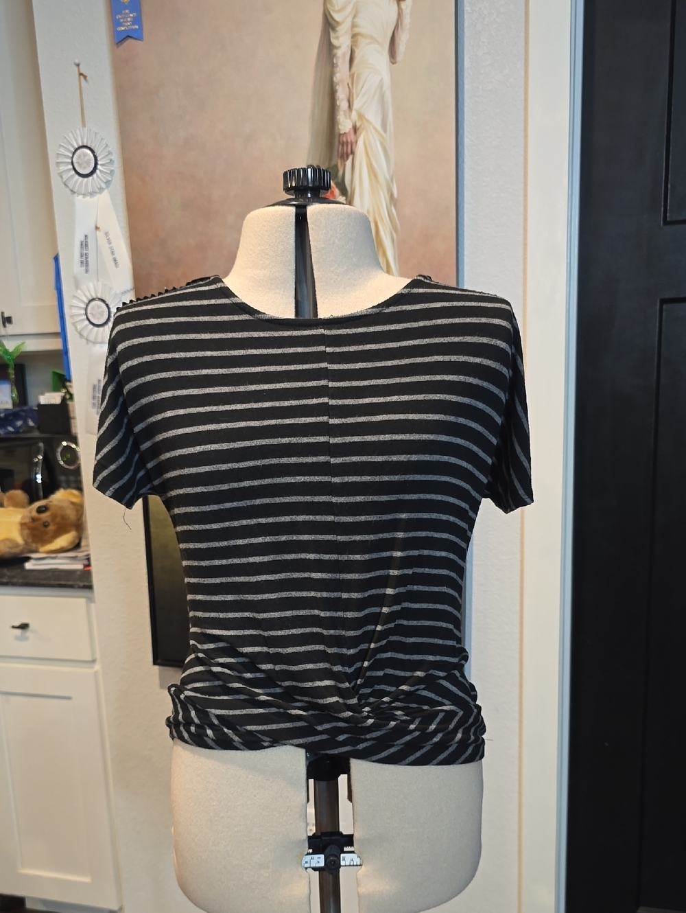 Women's Black & Gray Striped Short-Sleeve Knot Front Top with lace shoulder sz s